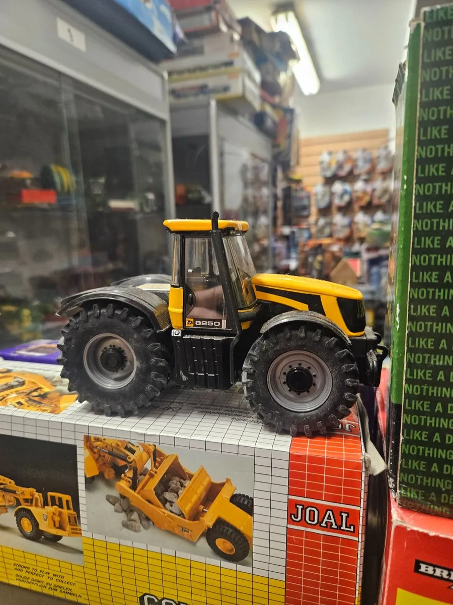 Britain's JCB Fastrac - Image 4