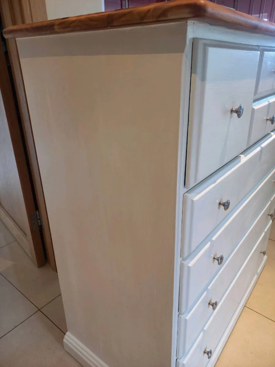 Chest of drawers - Image 2