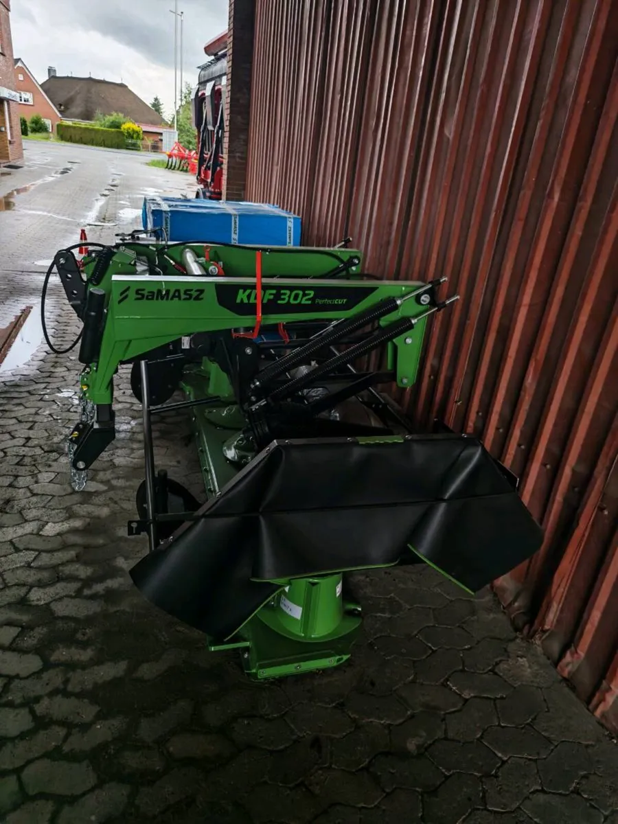 SaMASZ KDF 302 Front Mower 3.0m – NEW - Image 1