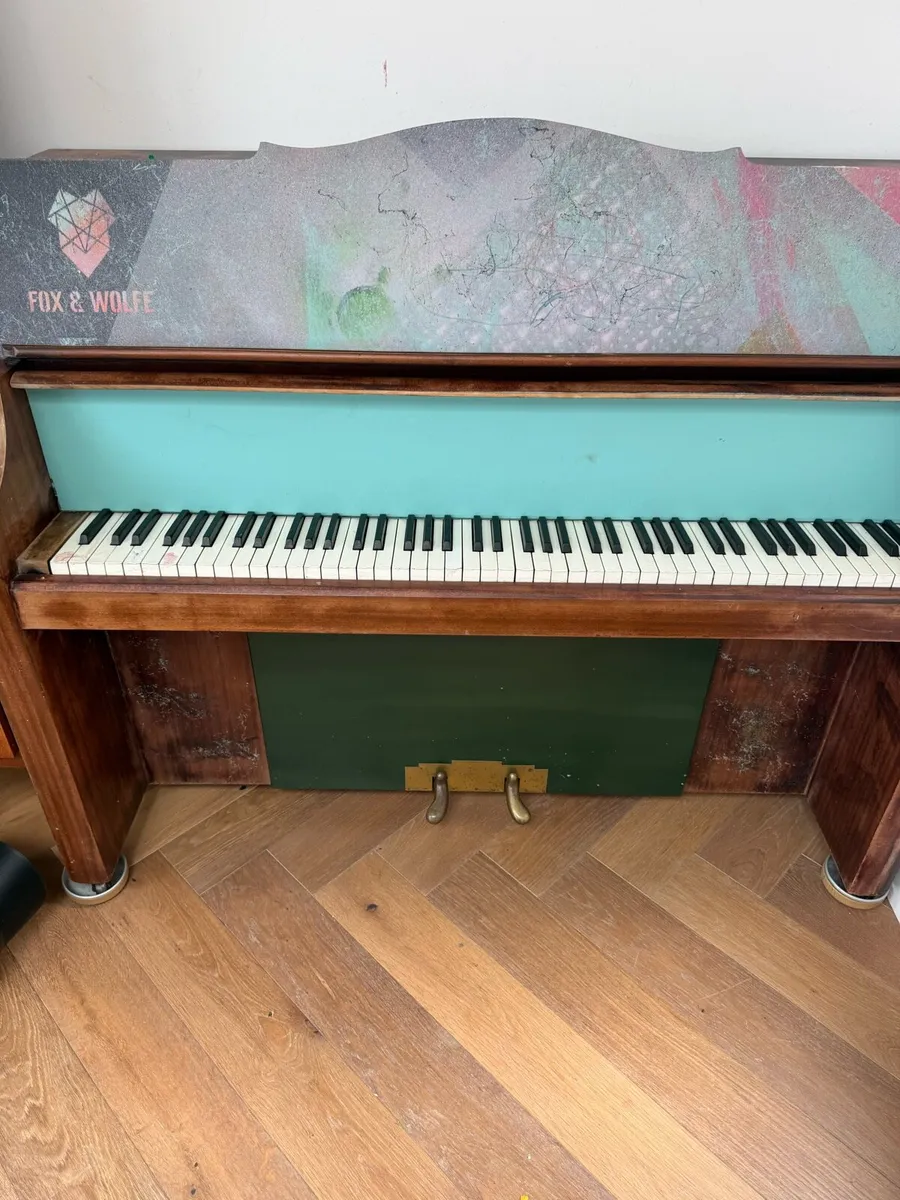 Fox & Wolfe Piano - barely used since purchased! - Image 2
