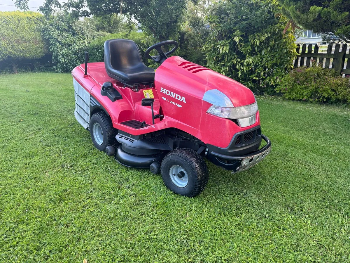 Ride on mower - Image 1