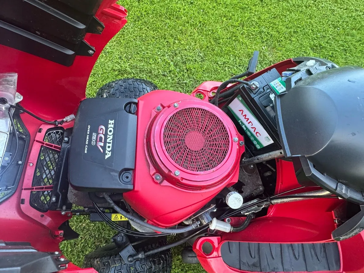 Ride on mower - Image 2