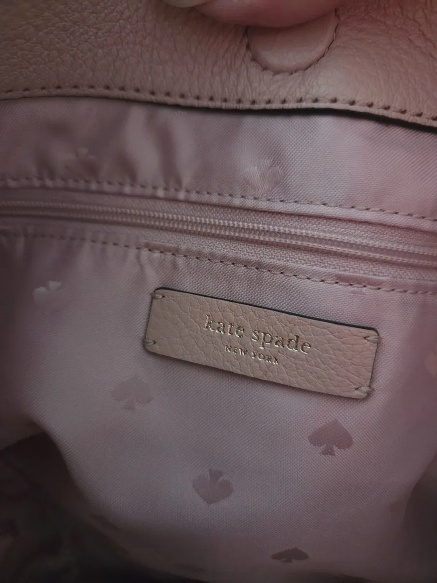 Beautiful kate spade ♠️ bag - Image 3