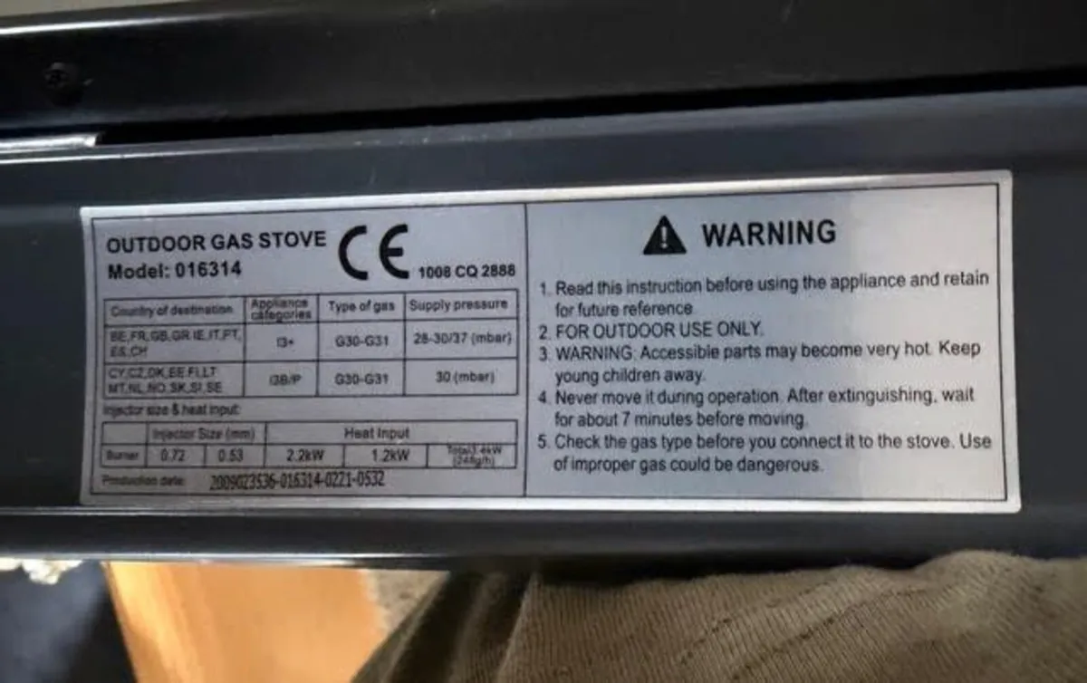 2 Ring Gas Camping/Outdoor Stove with gas regulato - Image 3