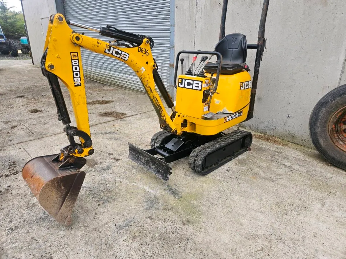 2022 jcb 8008 - Image 2