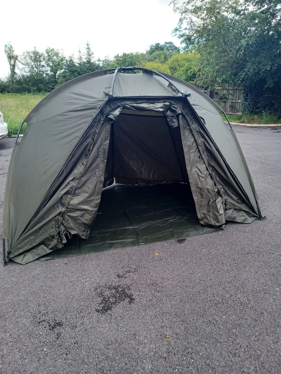 Nash Titan Xl Bivvy plus JRC Rova Camo Sleep Syste - Image 1