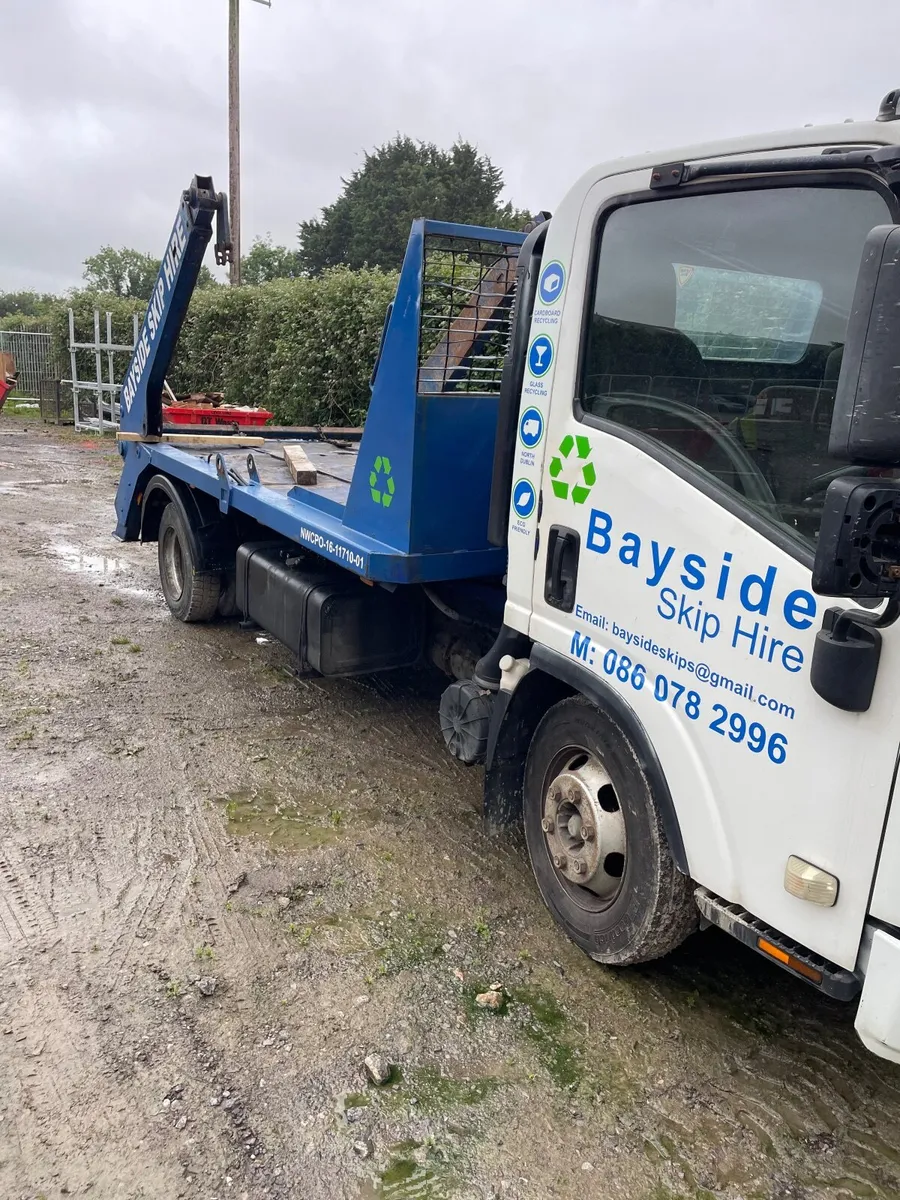 Isuzu skip truck - Image 2