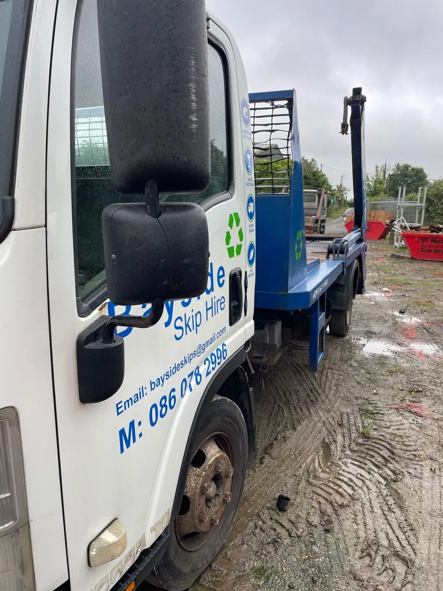 Isuzu skip truck - Image 4