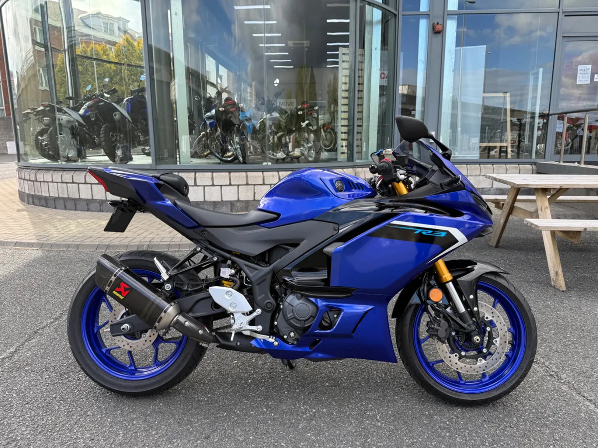 2025 Yamaha YZF-R3 - Image 1
