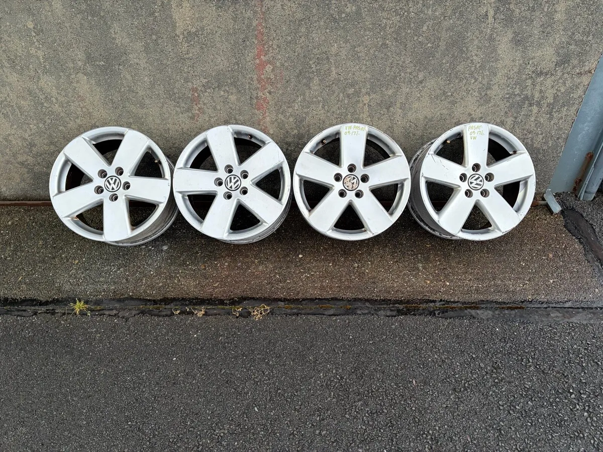 Vw alloys 17 inch - Image 1