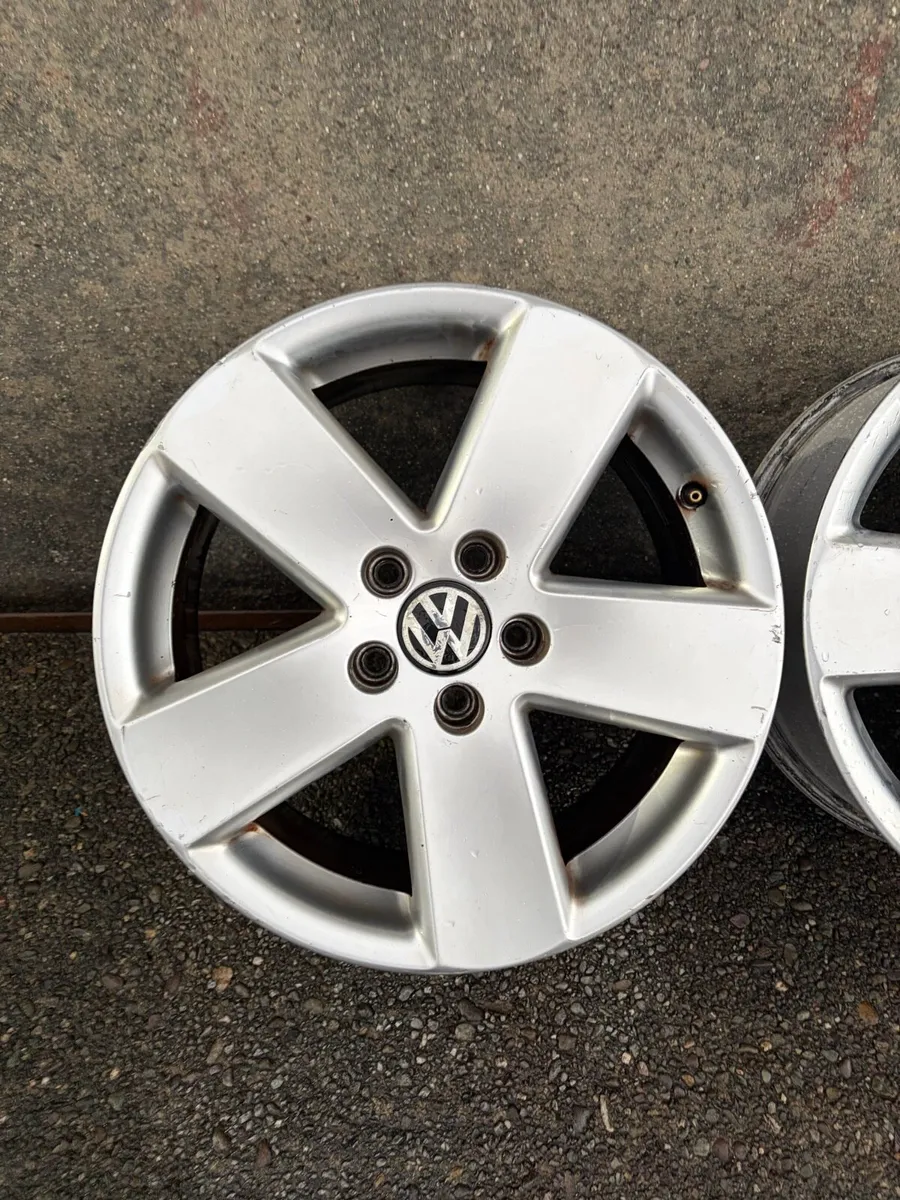 Vw alloys 17 inch - Image 2