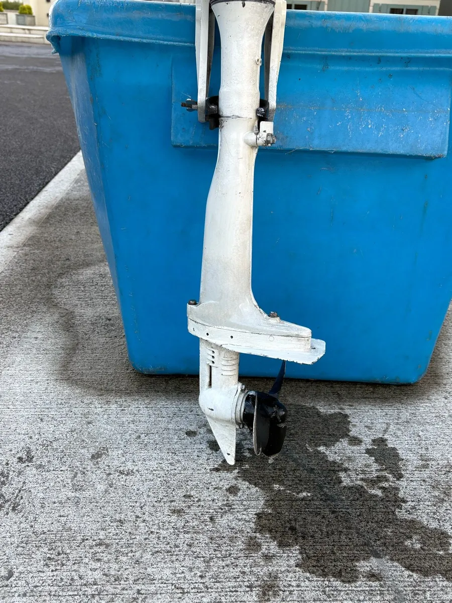 Johnson 2.5hp outboard - Image 4