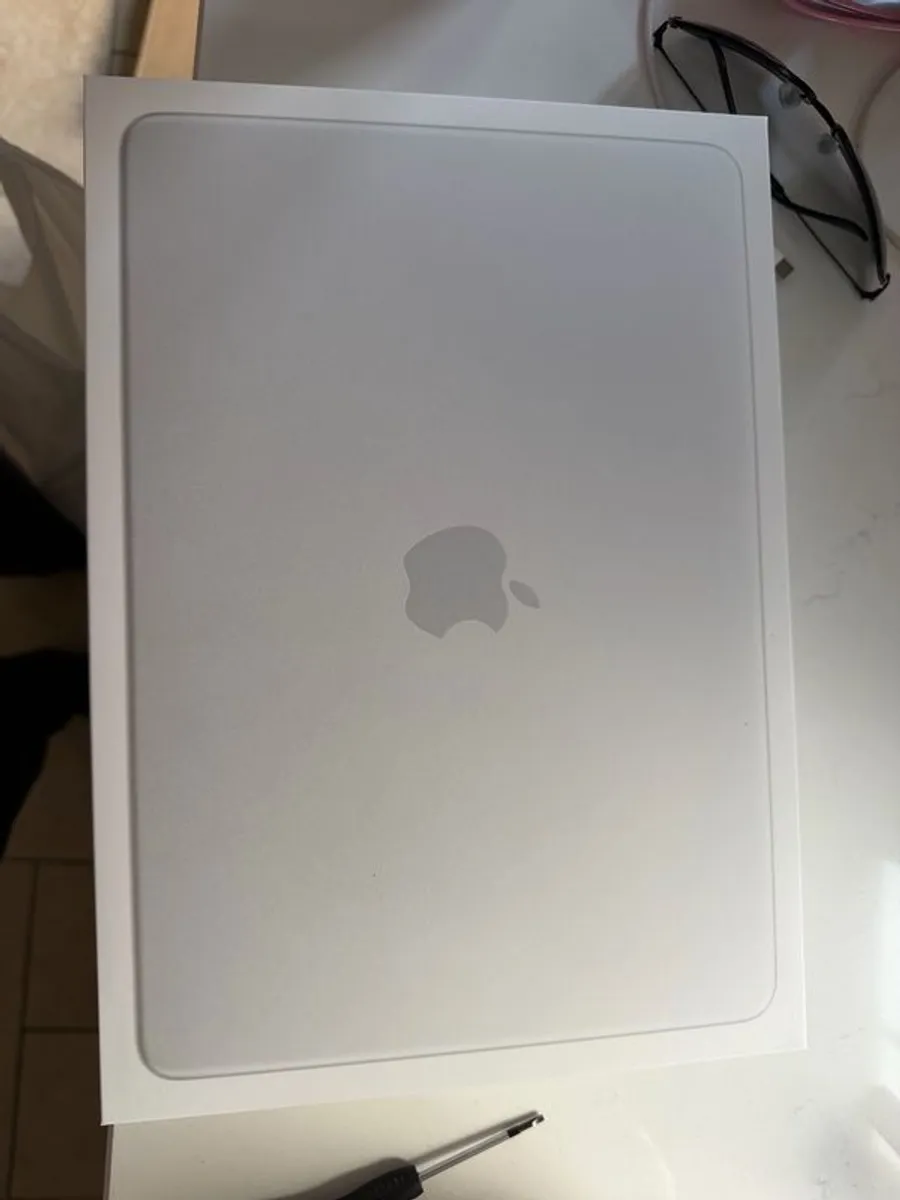 MacBook Neo 512gb - Image 1