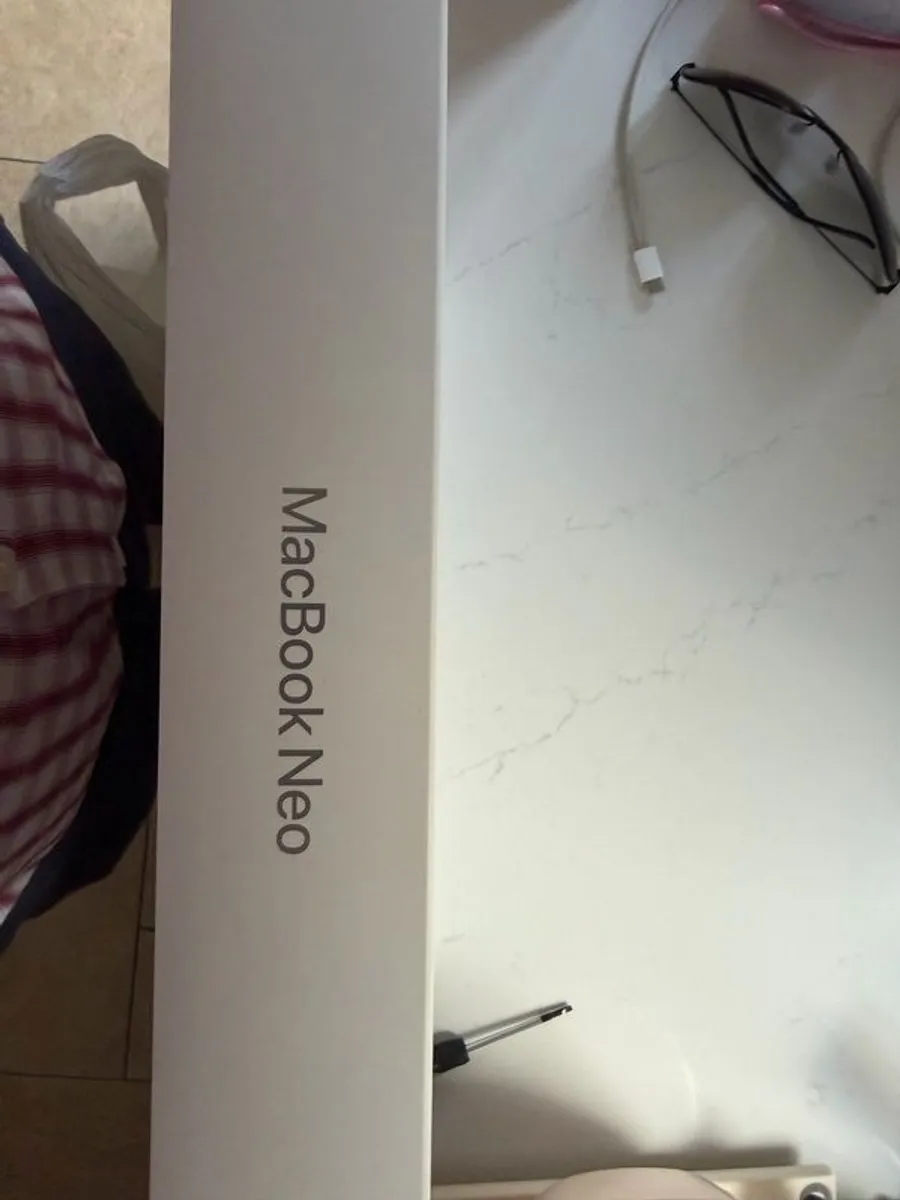 MacBook Neo 512gb - Image 2