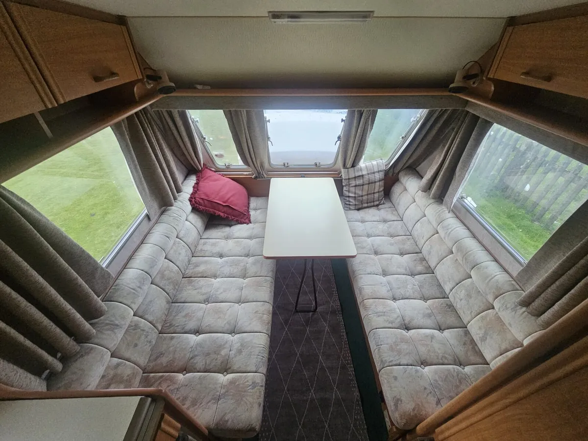 Caravan 4/5 berth - Image 3