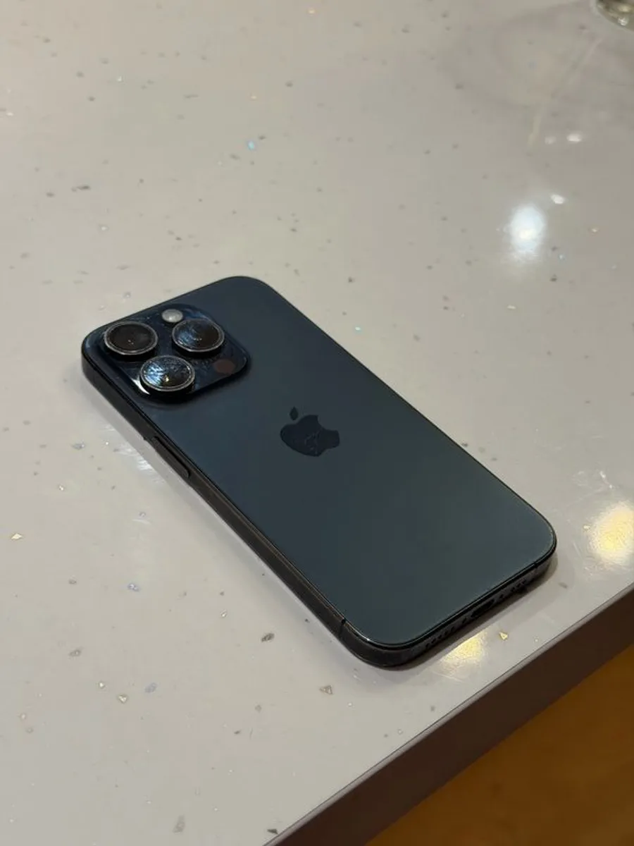 iphone 15 Pro 256gb - Image 1