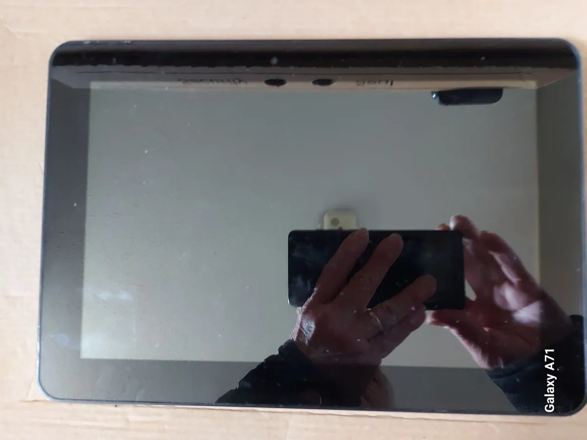 HANNSPREE Hannspad 10.1 inch Tablet, Model HSG1279 - Image 4