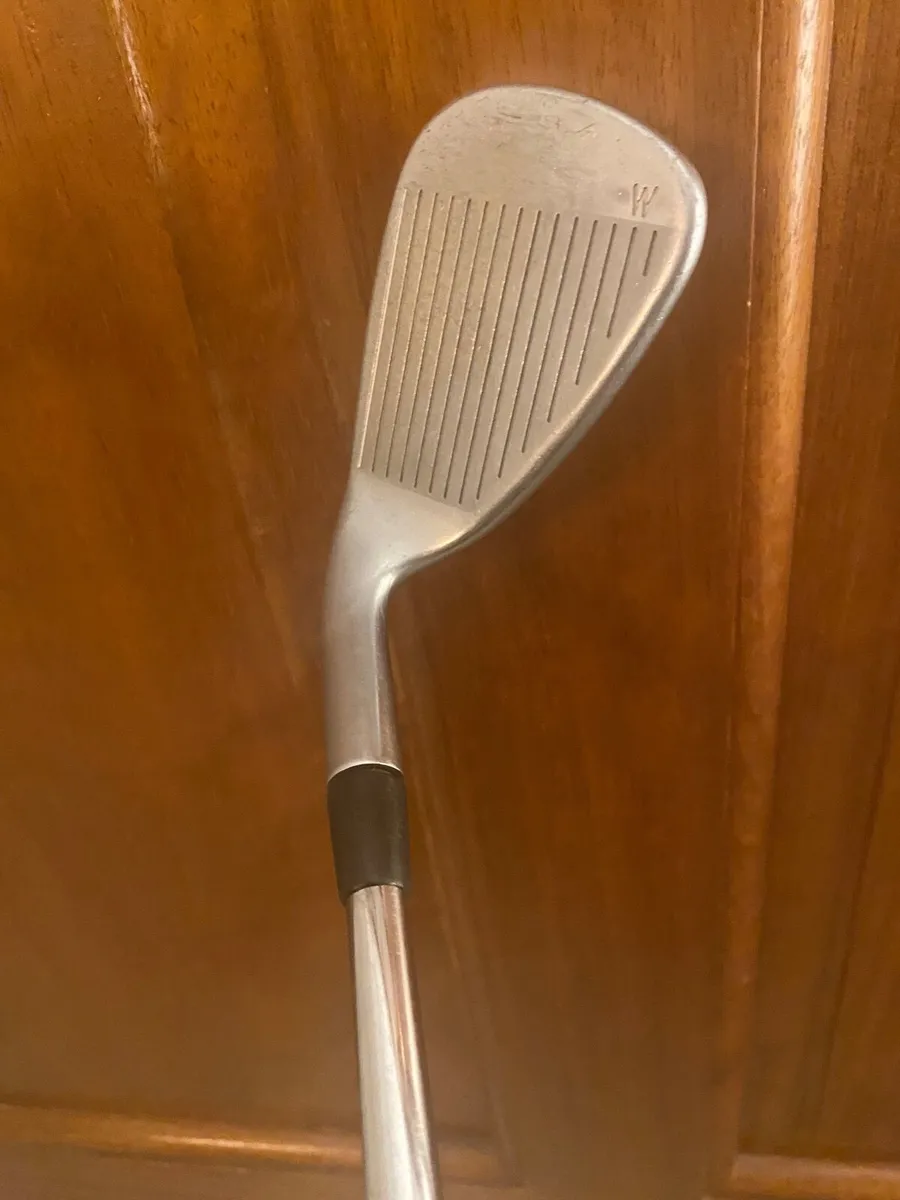 Ping G400 PW  blue dot 1 degree upright - Image 3