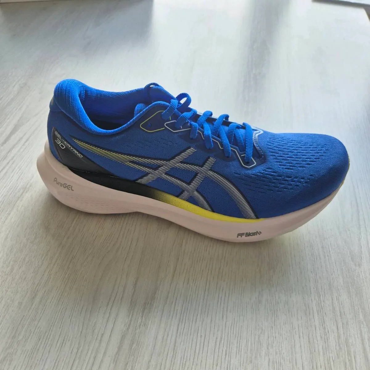 Asics Gel Kayano 30, UK 9 EU 44, Brand New - Image 2