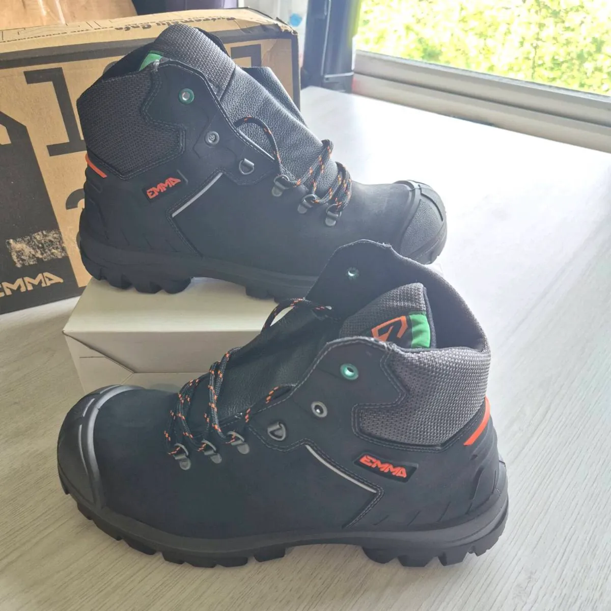 Safety Boots Emm Himalaya S3, UK 10 EU 45, Brand N - Image 2