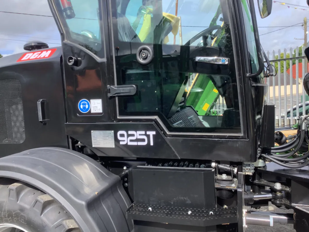 New DGM 925T telescopic loader - Image 2