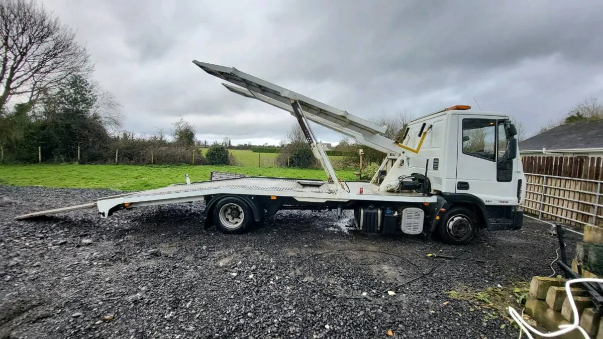 Iveco twin deck - Image 1
