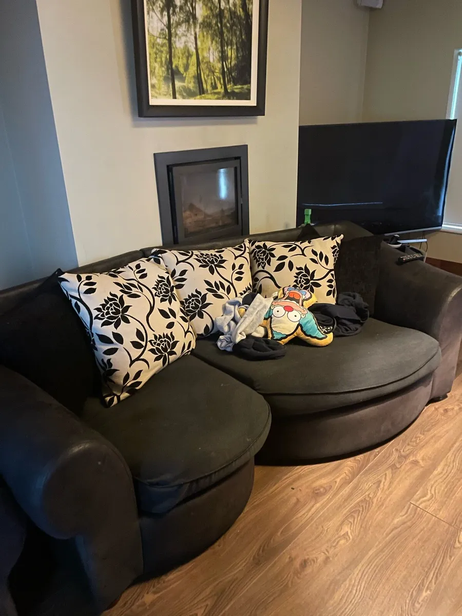 Three piece sofa suite - Image 1