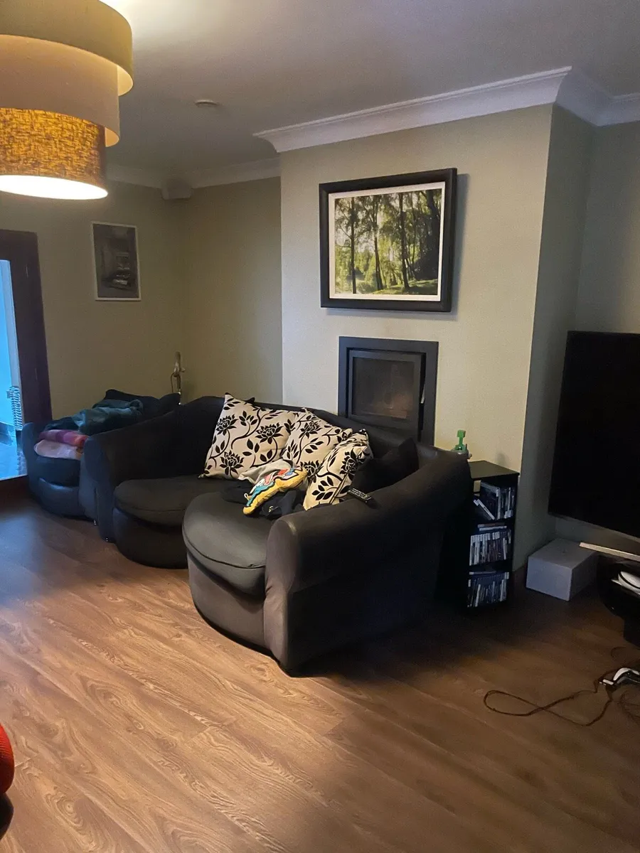 Three piece sofa suite - Image 2