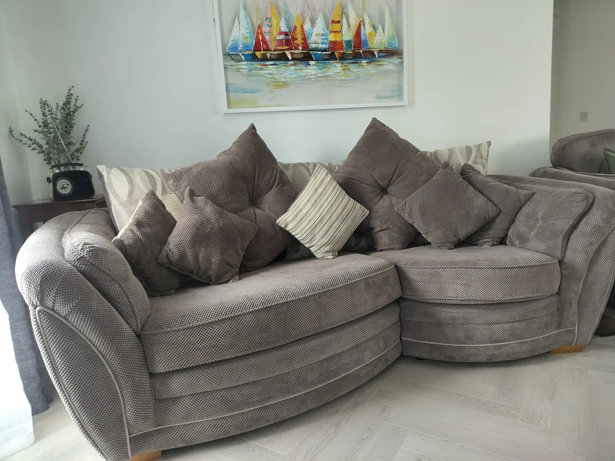 Furniture - Image 4