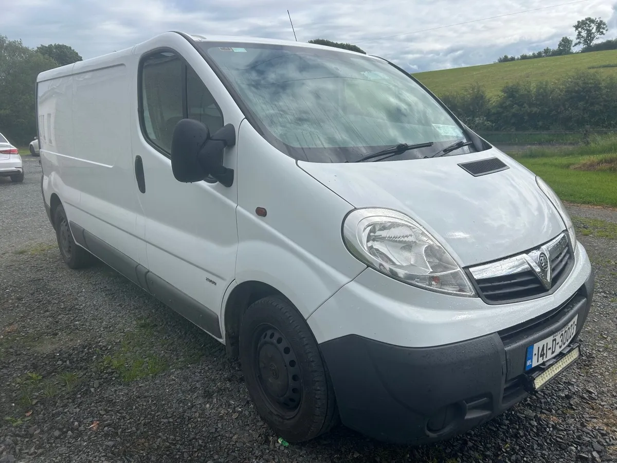 2014 Vauxhall Vivaro 2 liter 6 speed LWB doe 27 - Image 1