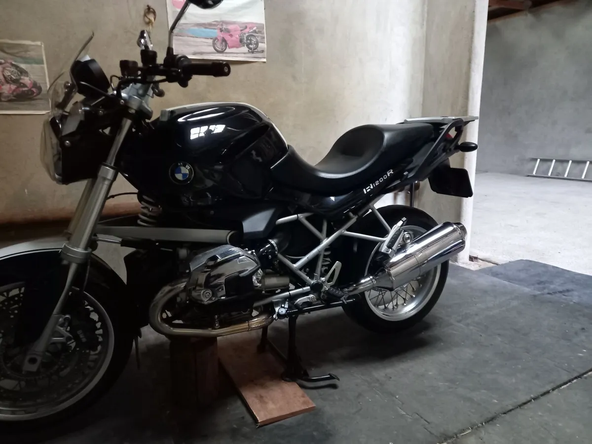 BMW R 1200 R  CLASSIC . 2012 One owner. - Image 3