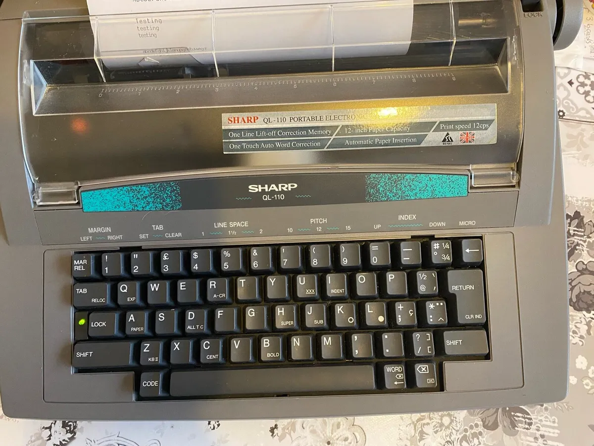 SHARP QL-110 Electronic Typewriter - Image 2