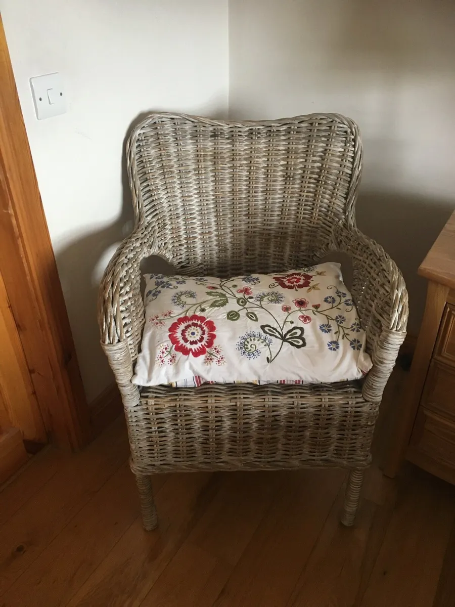 Armchair - Image 1