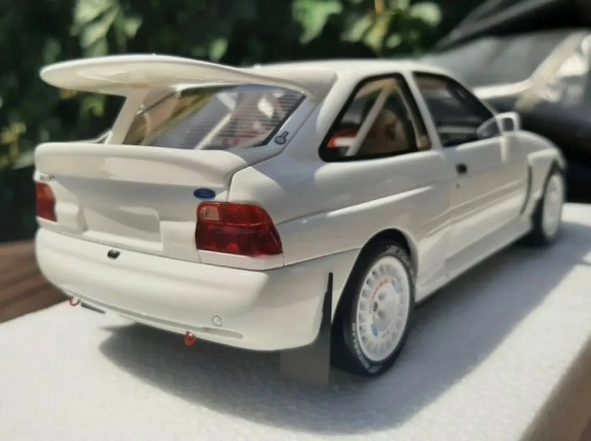 FORD Escort RS Cosworth Gr.A  1994 - 1/18 - NEW - Image 1