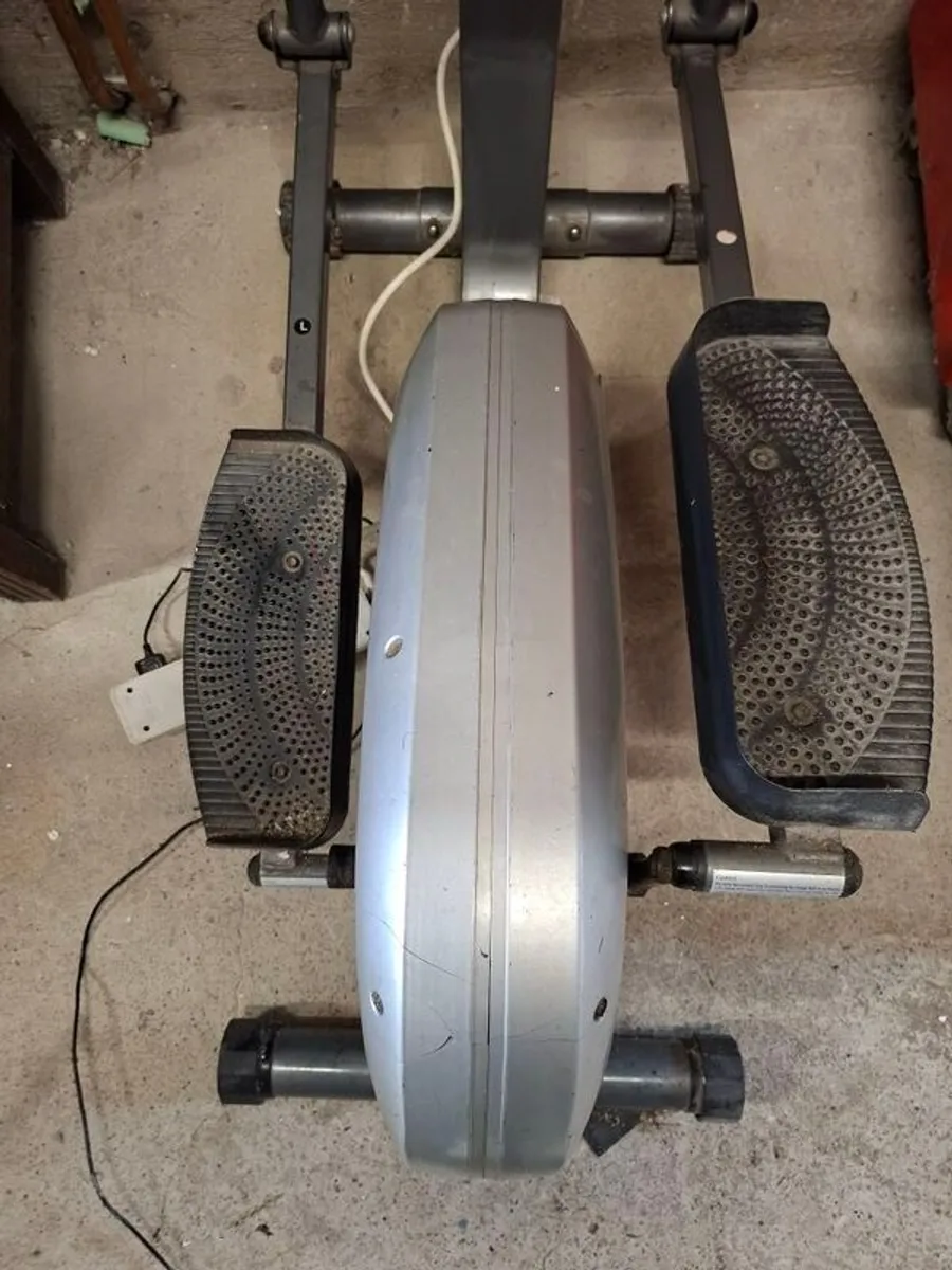 Exercise cross trainer - Image 1
