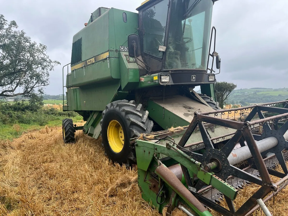John Deere 1075 - Image 4