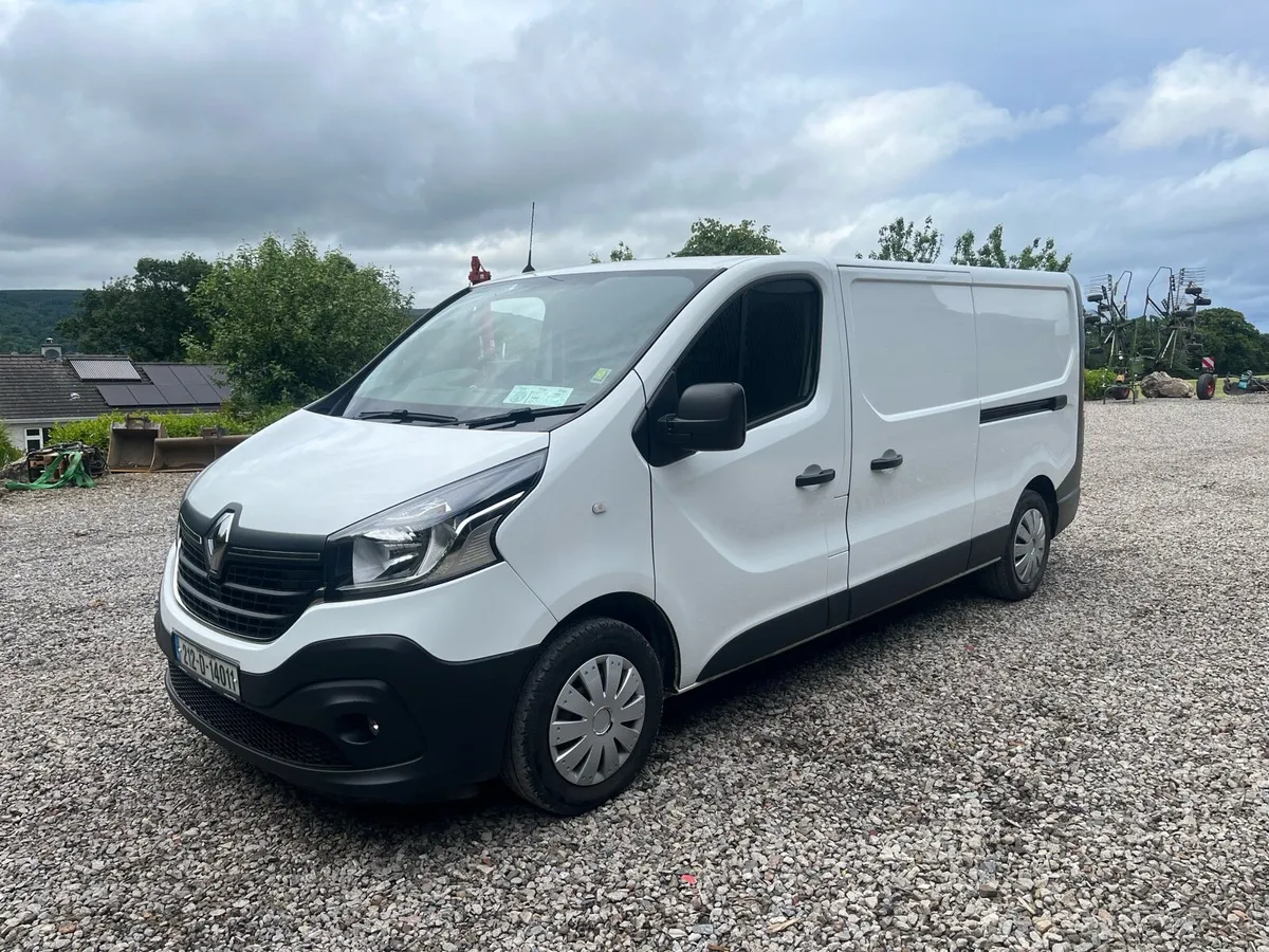 Renault traffic van vat included - Image 1