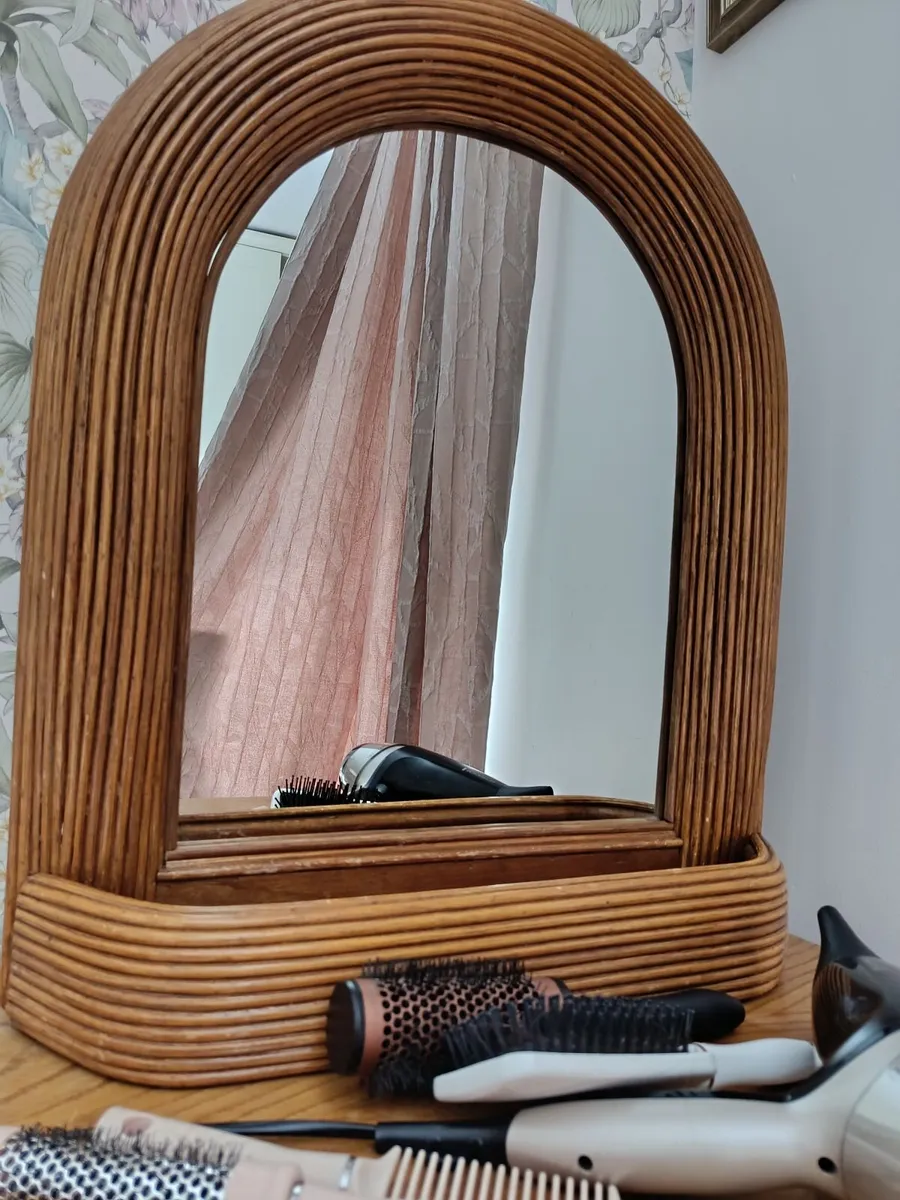 Mirror - Image 1