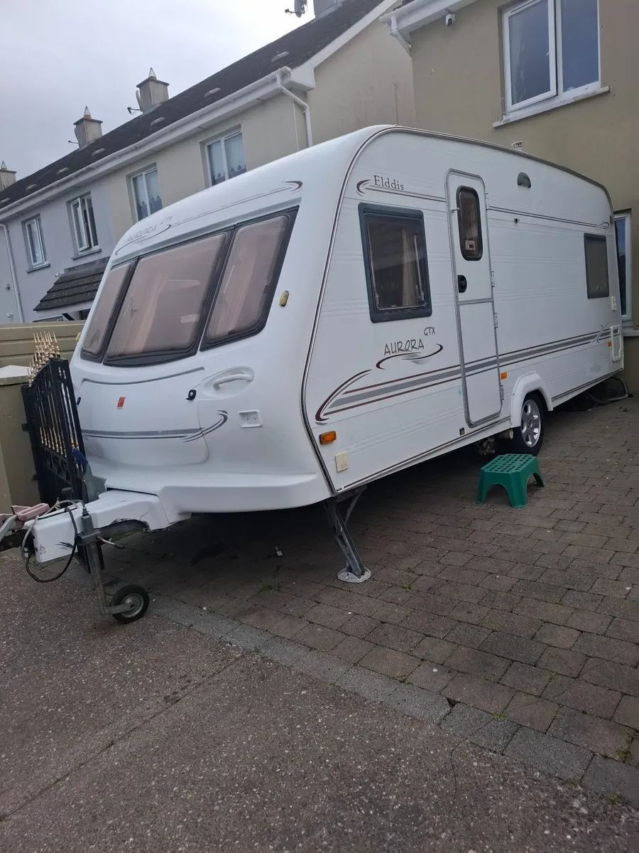 Caravan - Image 3