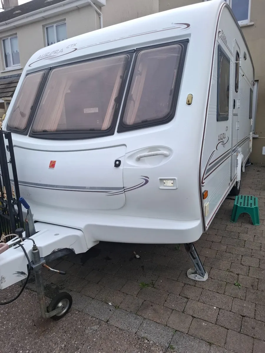 Caravan - Image 2