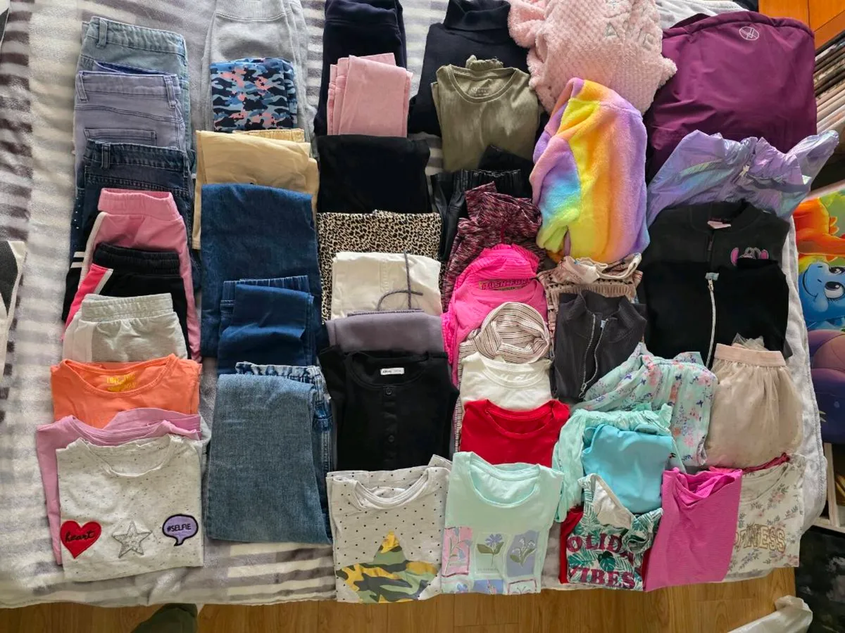 Kids clothes - Image 1
