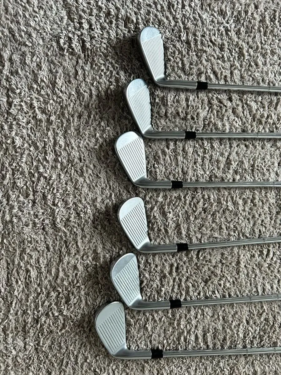 Apex Pro Callway irons. - Image 4