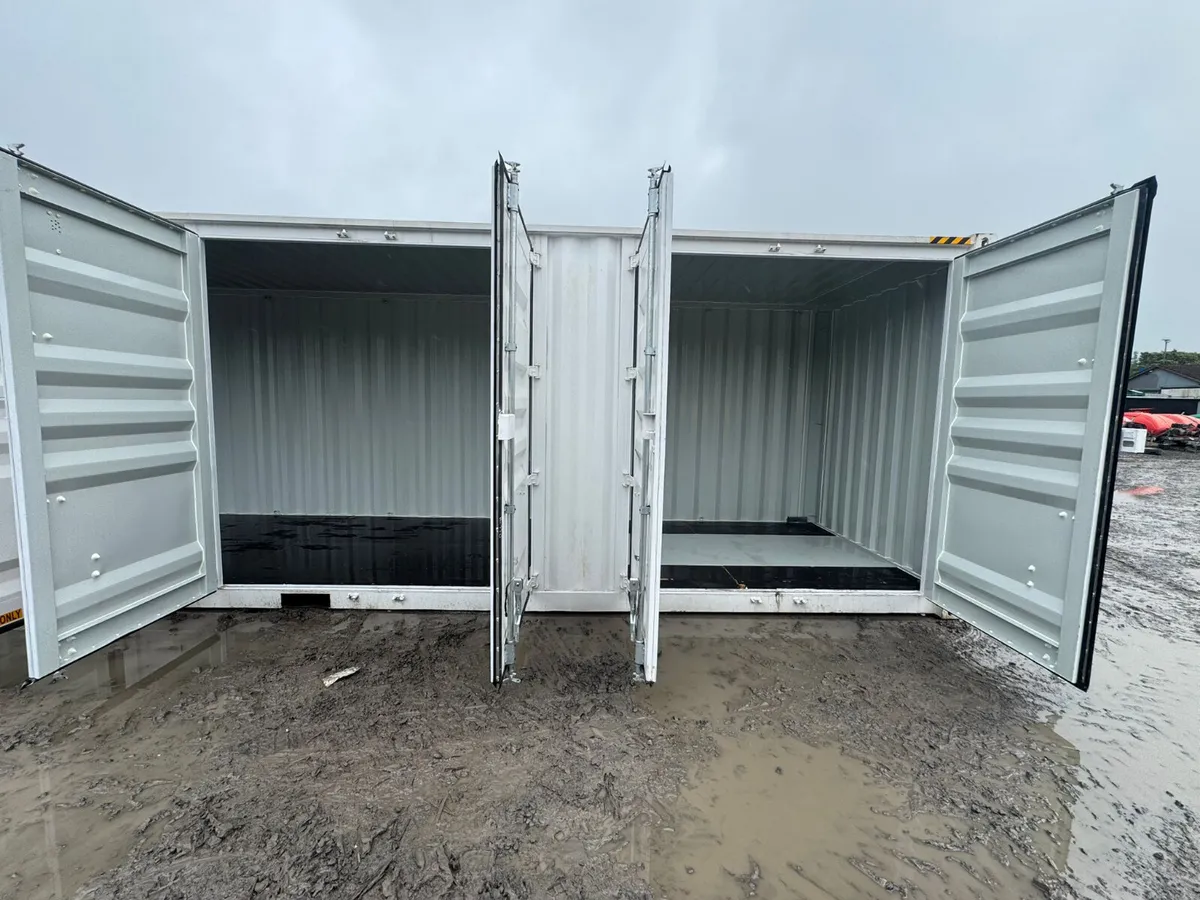New 40 Foot Shipping/Display Container - Image 4