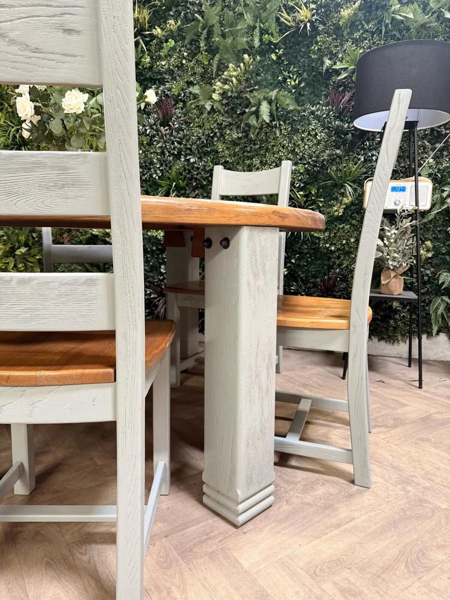 Oak kitchen table & 6 chairs/dining set - Image 4