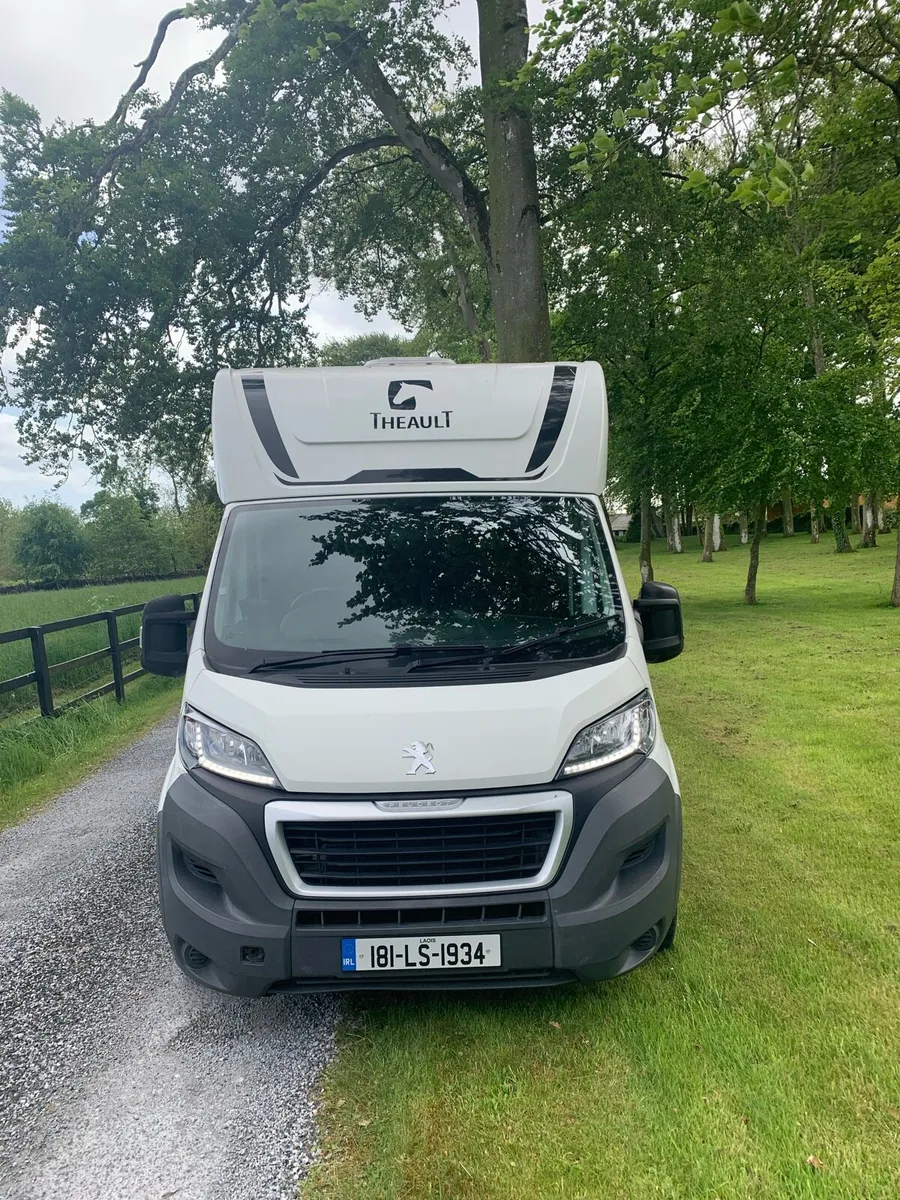 Two horse Theault Peugeot Boxer 2018 - Image 3
