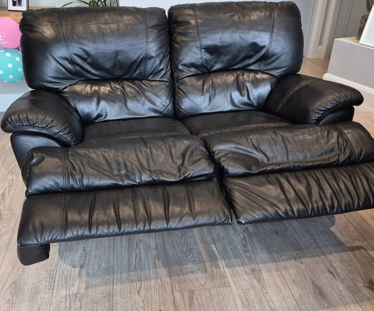 Black leather recliner couches 3+2 - Image 4