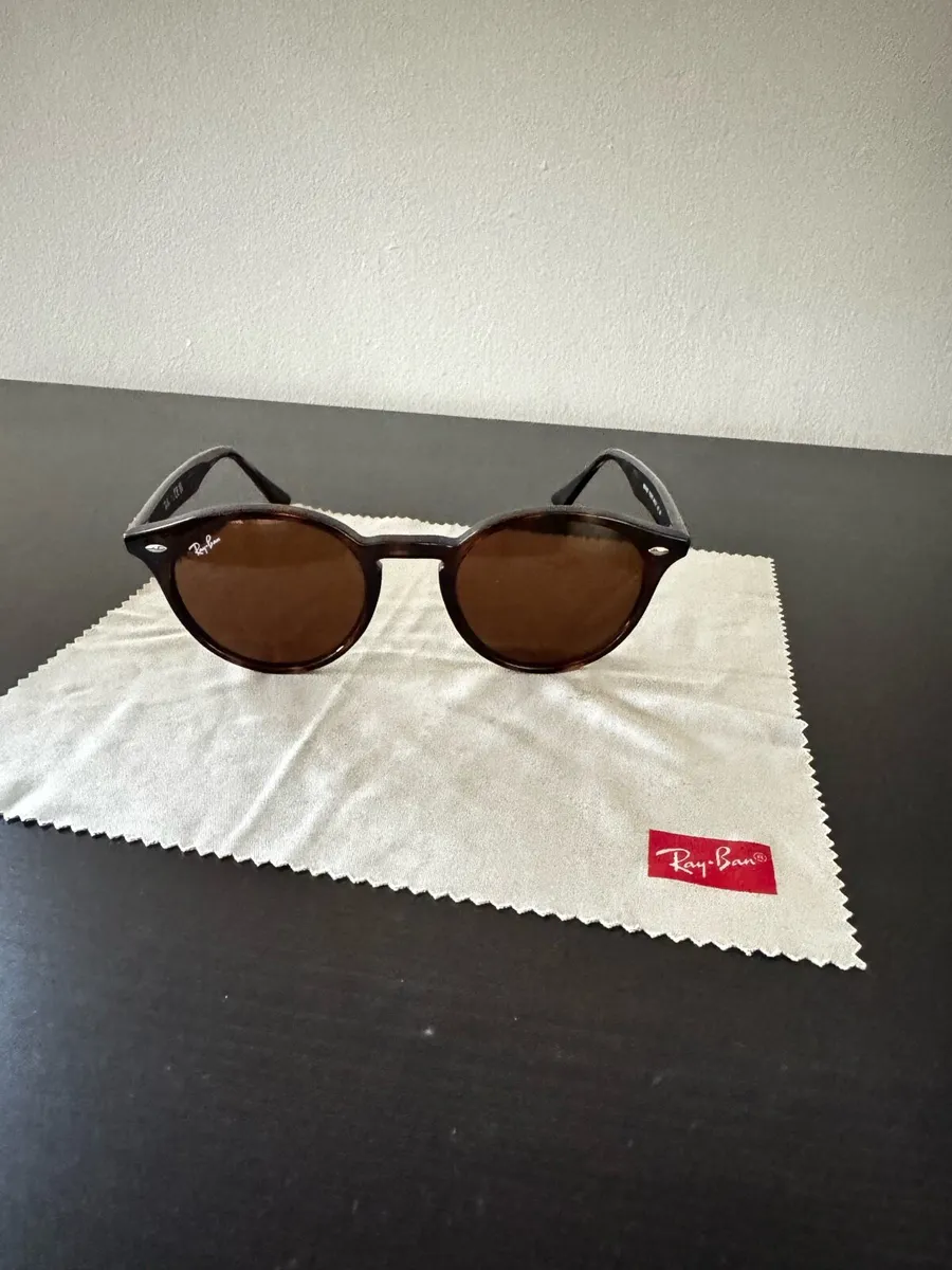 Ray-Ban RB180 Sunglasses - Image 4