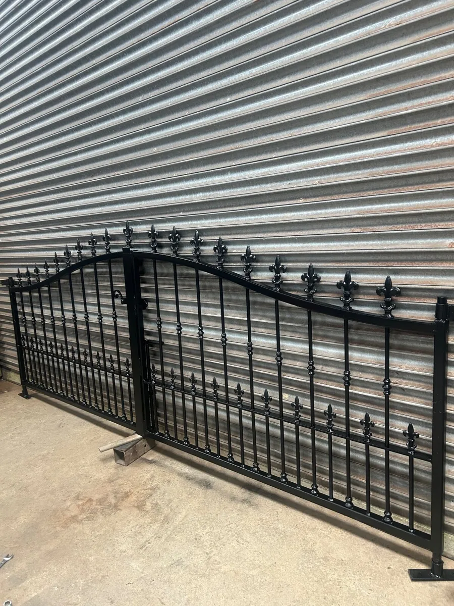 New Entrance Gates For Sale. - Image 4