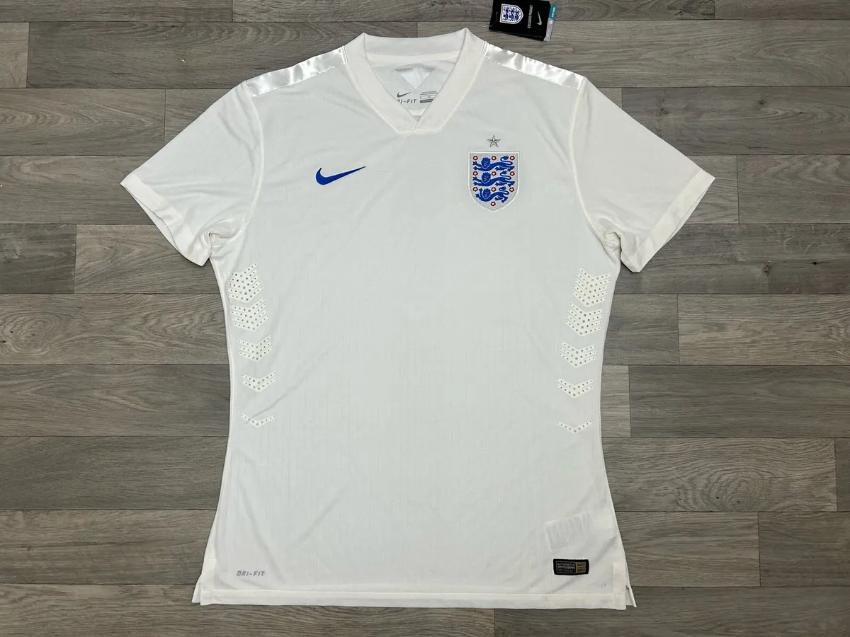 England 2014 Home Player Issue Jersey Shirt XL - Image 1