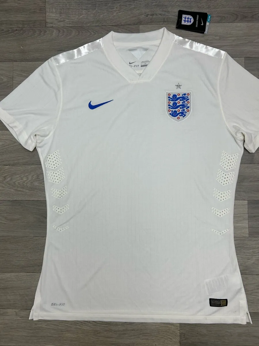 England 2014 Home Player Issue Jersey Shirt XL - Image 2